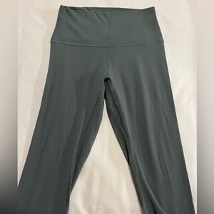 Lululemon 25” Align Size 6